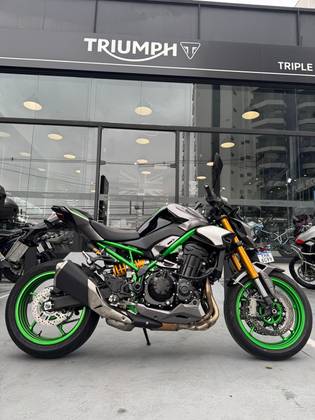 KAWASAKI Z900 R EDITION 